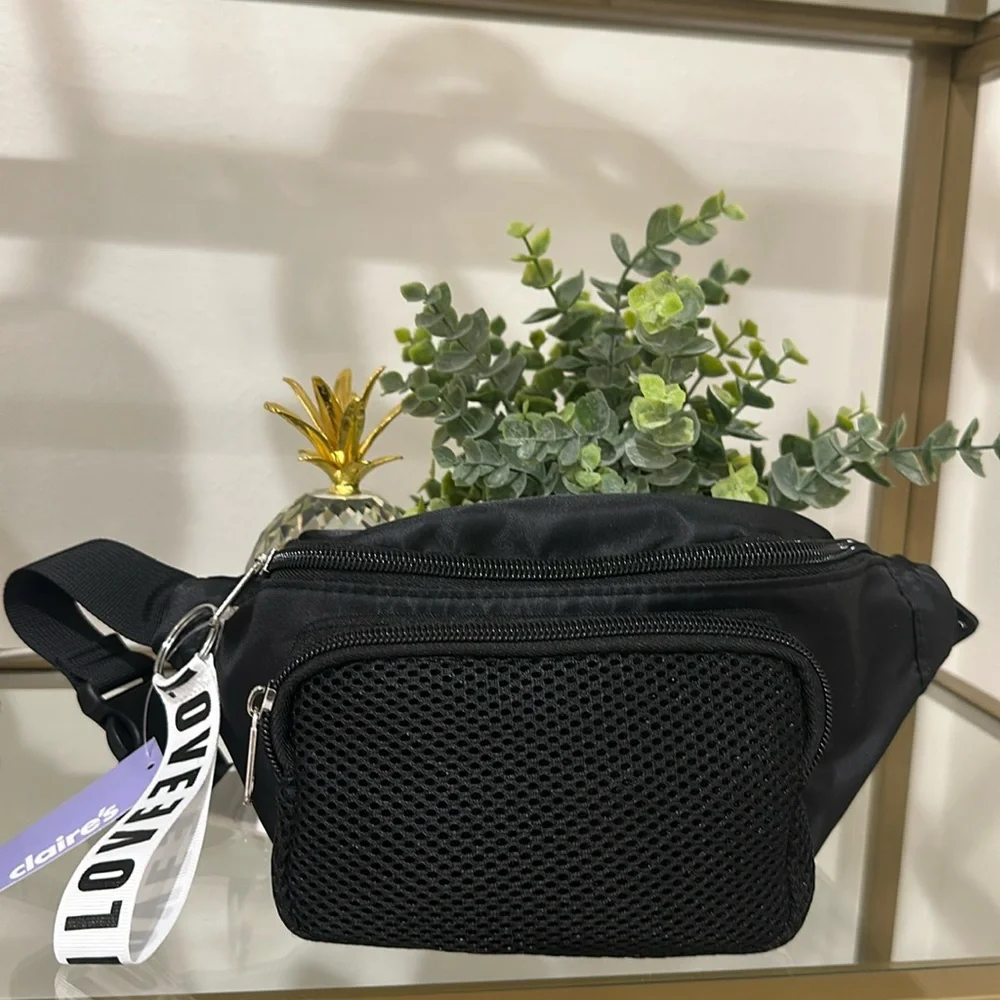 Black LOVE belt bag